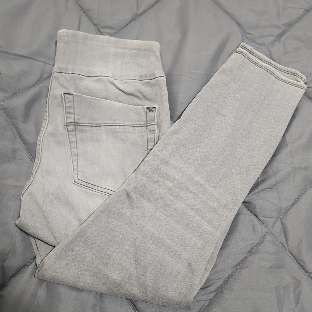 Rock & Republic Jeans Women's Size 6 - 28x24.5 Mid Rise Fever Crop Gray Stretch
